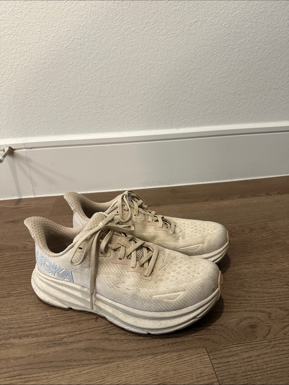 Hoka Neutral Cream Lace-Up Running Sneakers